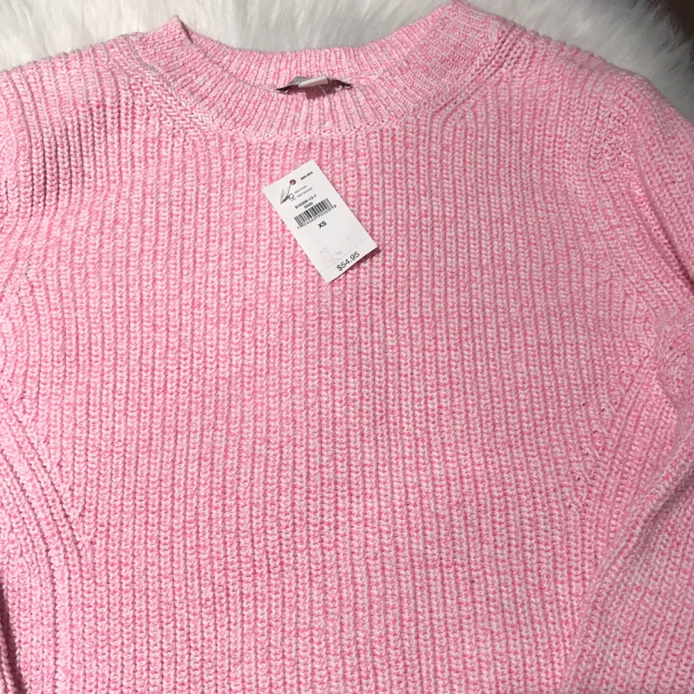 Gap sweater